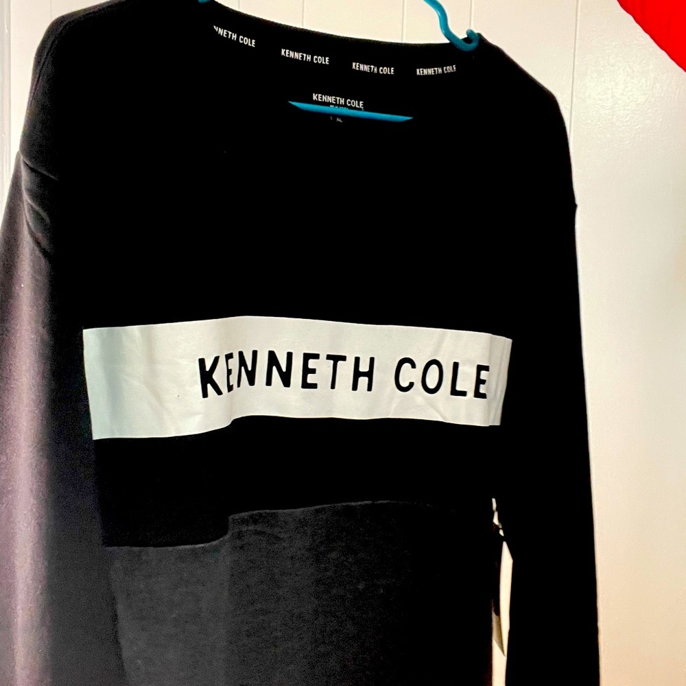 Black sweater Kenneth Cole, size XL for men.